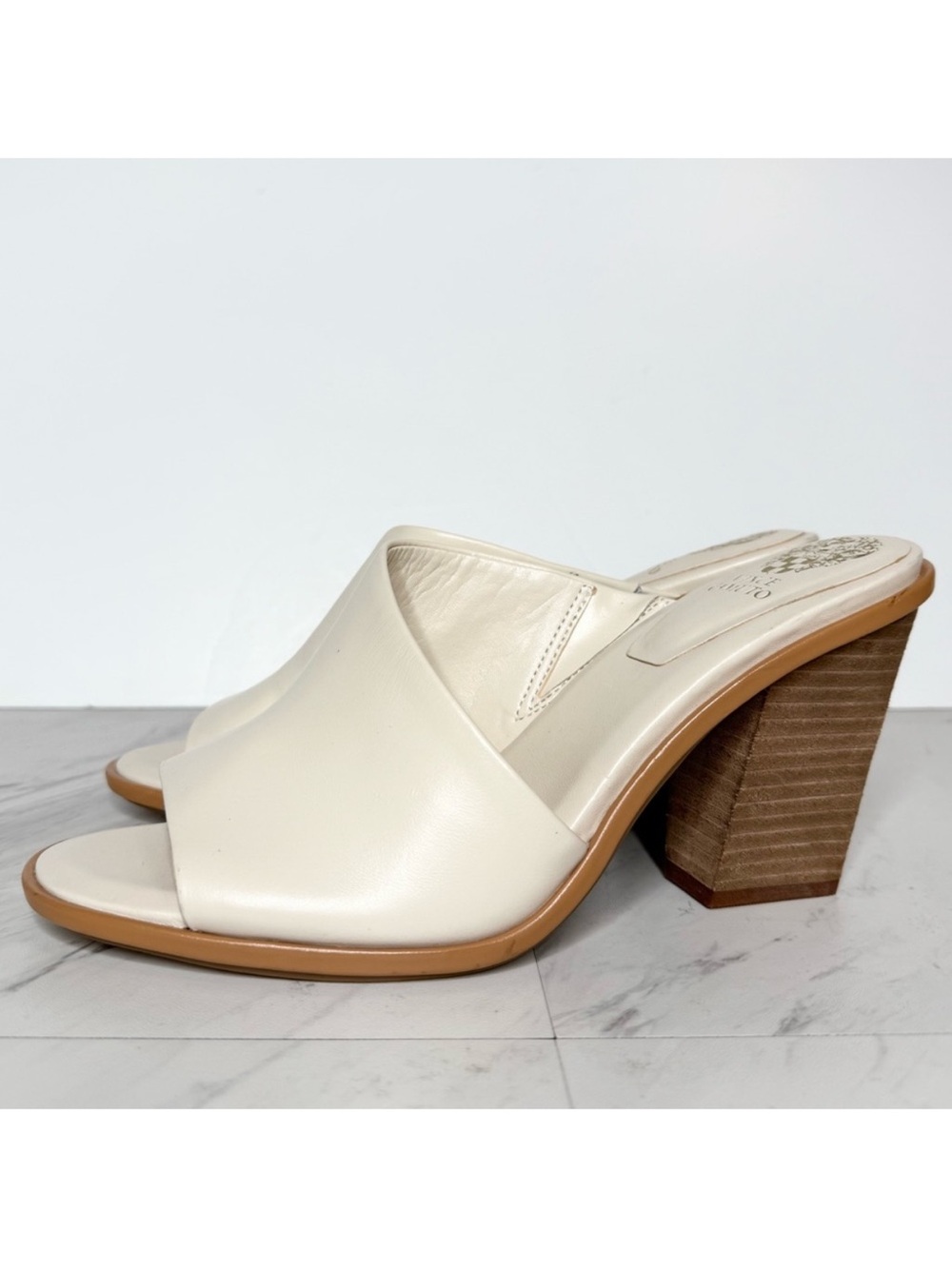 Vince Camuto Fissana Stacked Heel Leather Sandal 10M